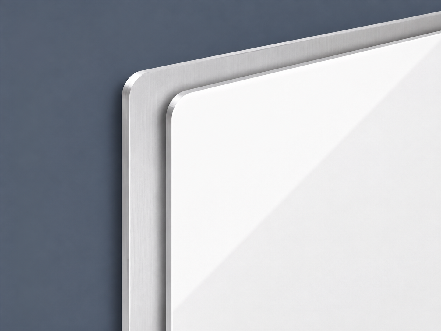Close-up of the slim aluminium construction of a ChromaLuxe metal print